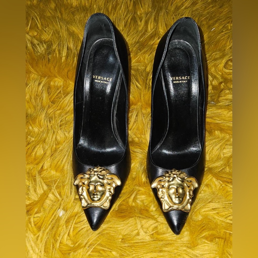 VERSACE Black and Gold Medusa Pointed Pump